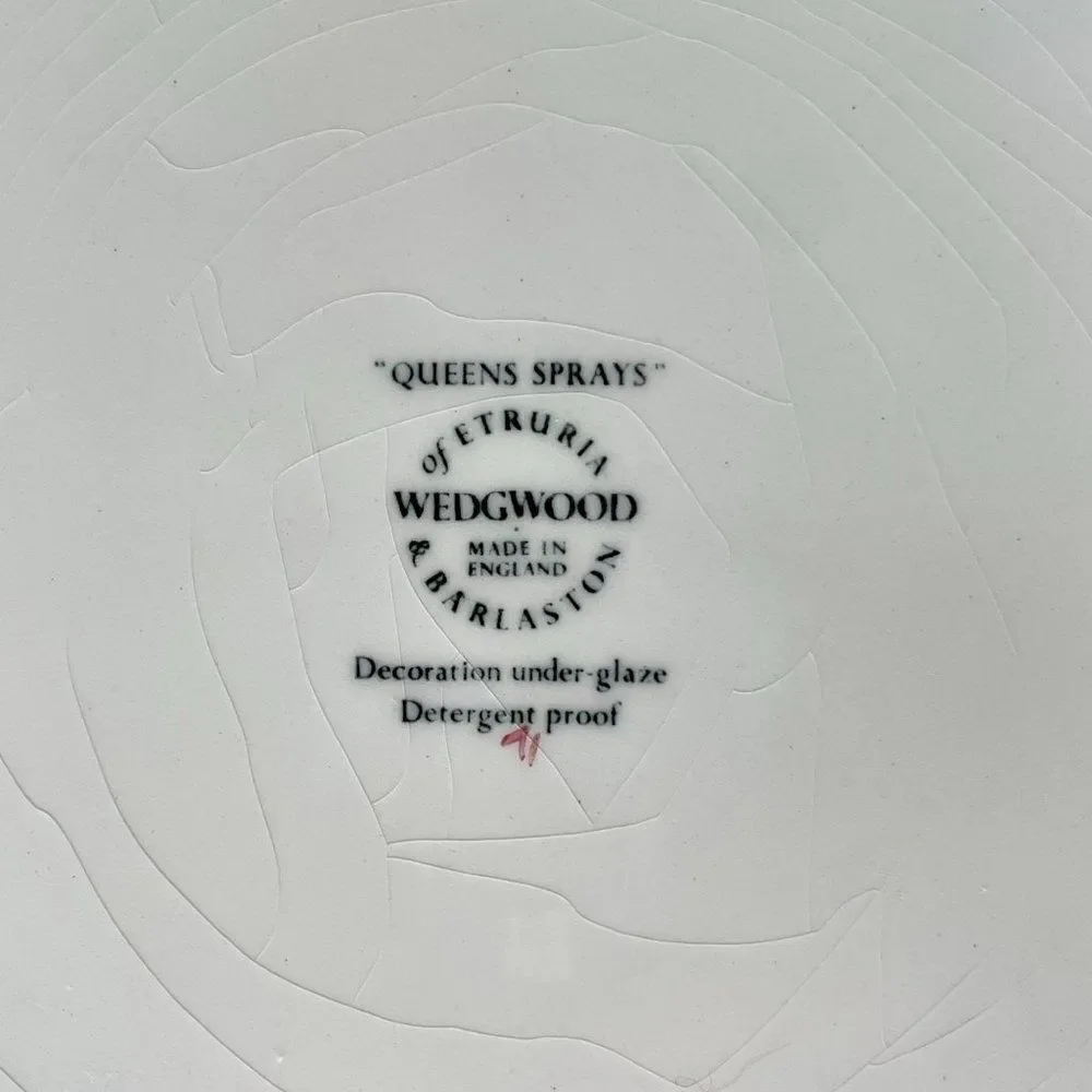 Vintage QUEENS SPRAYS Wedgewood of Etruria & Barlaston Plates Set of 2